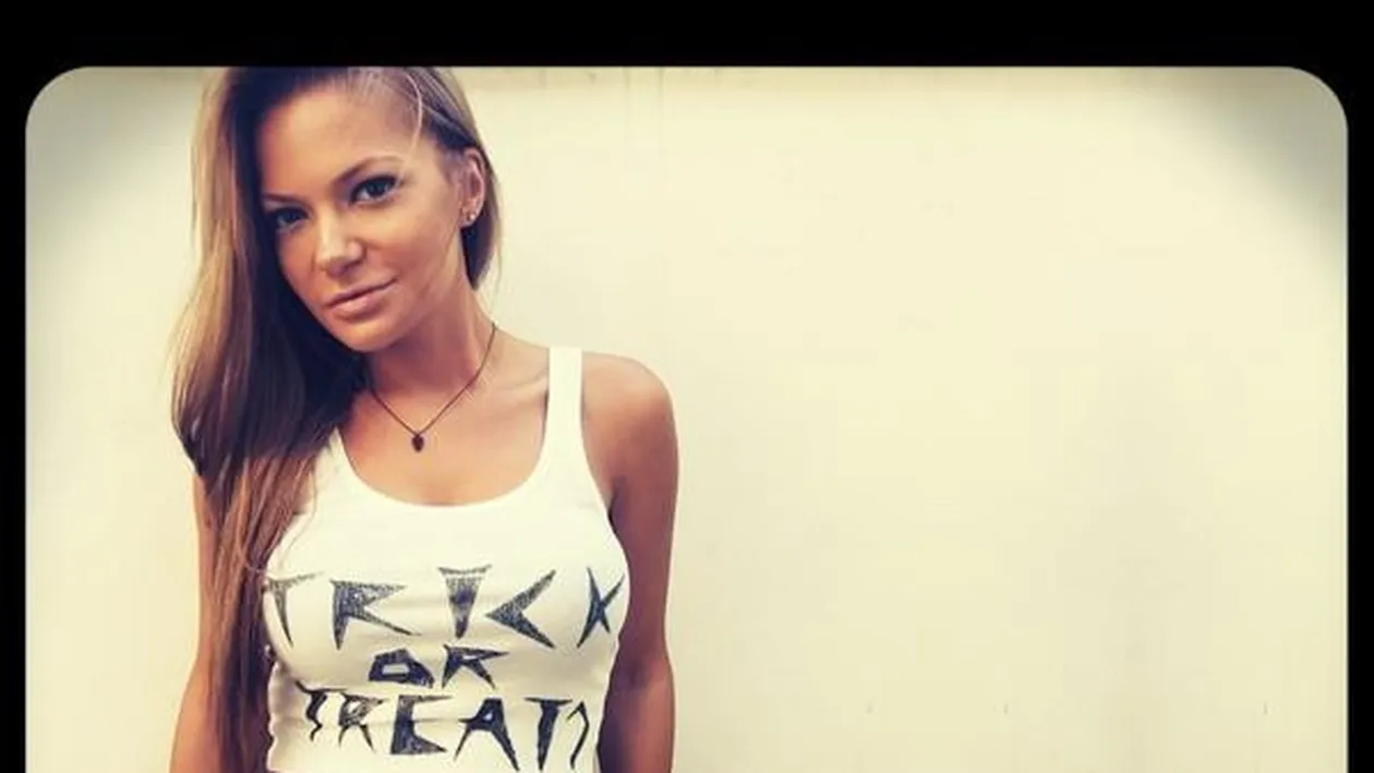 Soc! Un cantaret cunoscut i-a compus Andreei Antonescu o piesa in care ii declara toata dragostea pe care i-a purtat-o pe ascuns!