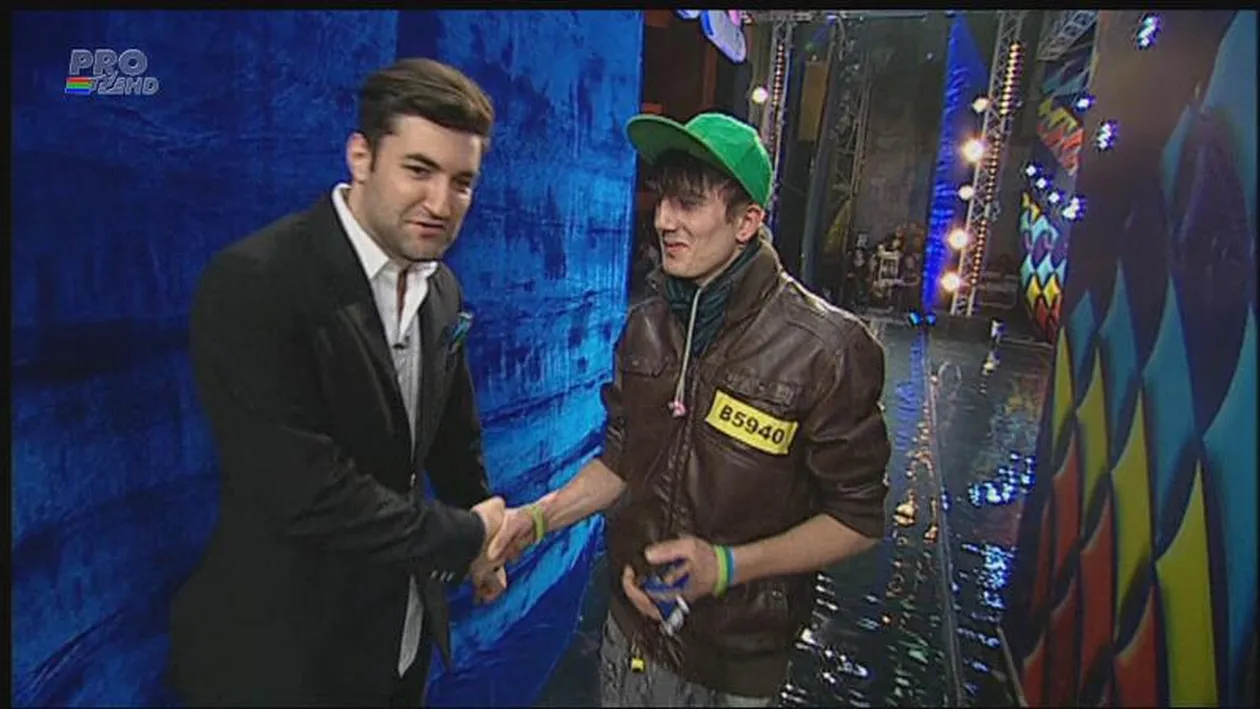 Chiar daca este prieten cu Smiley, Cotoi nu a impresionat juriul de la Romanii au talent