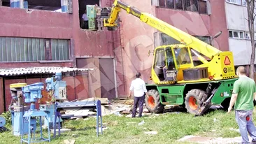Liceul de muzica din Cluj a fost mutat intr-o hala industriala pentru ca primaria nu mai are bani de chirie