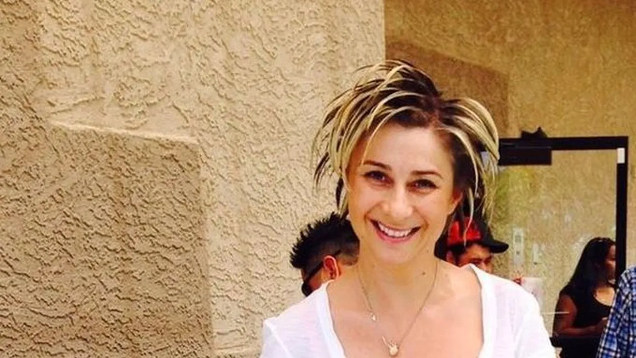 Sărbătoare MARE în familia ANAMARIEI PRODAN. Sexy-impresara radiază de fericire. Care este motivul?