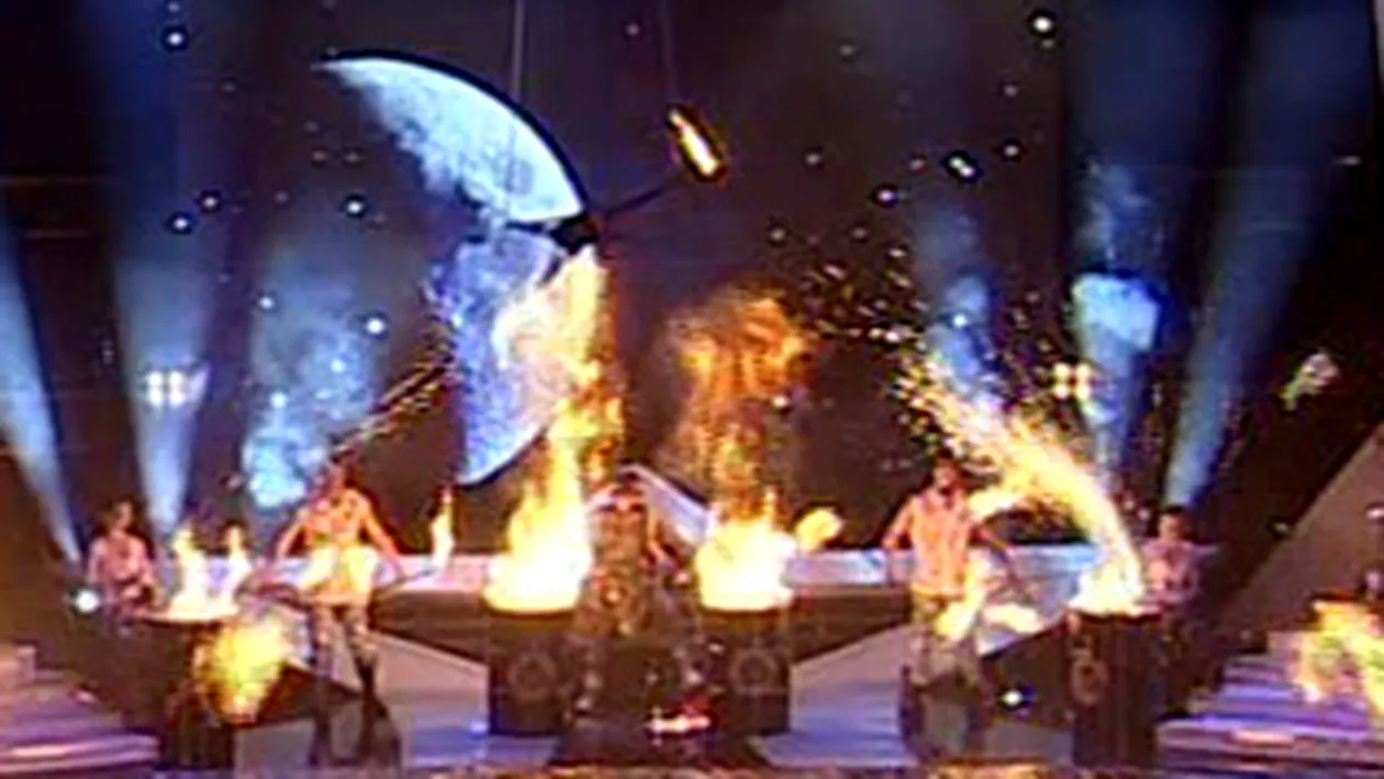 Iti imaginai asa ceva? Rammstein a dat foc scenei de la Romanii au Talent!