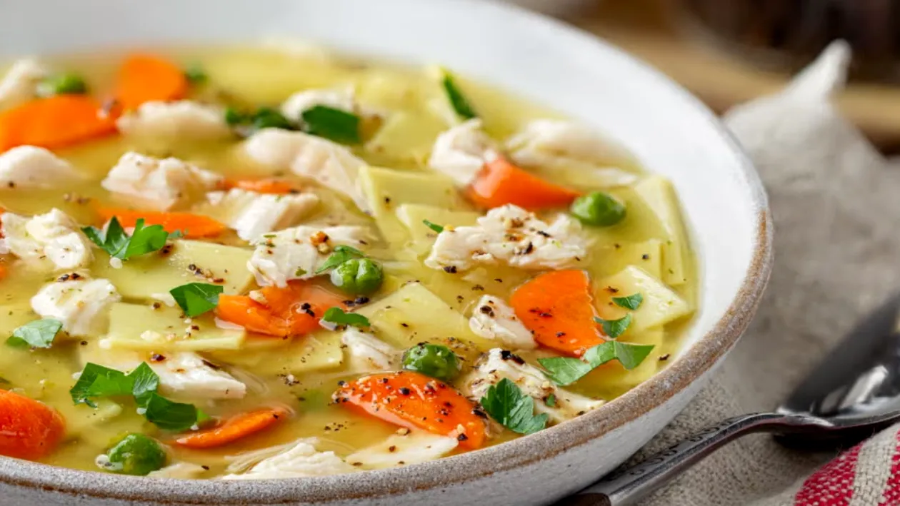 Ingredientul simplu cu care poți să acrești ciorba dacă ai uitat să cumperi borș sau lămâie