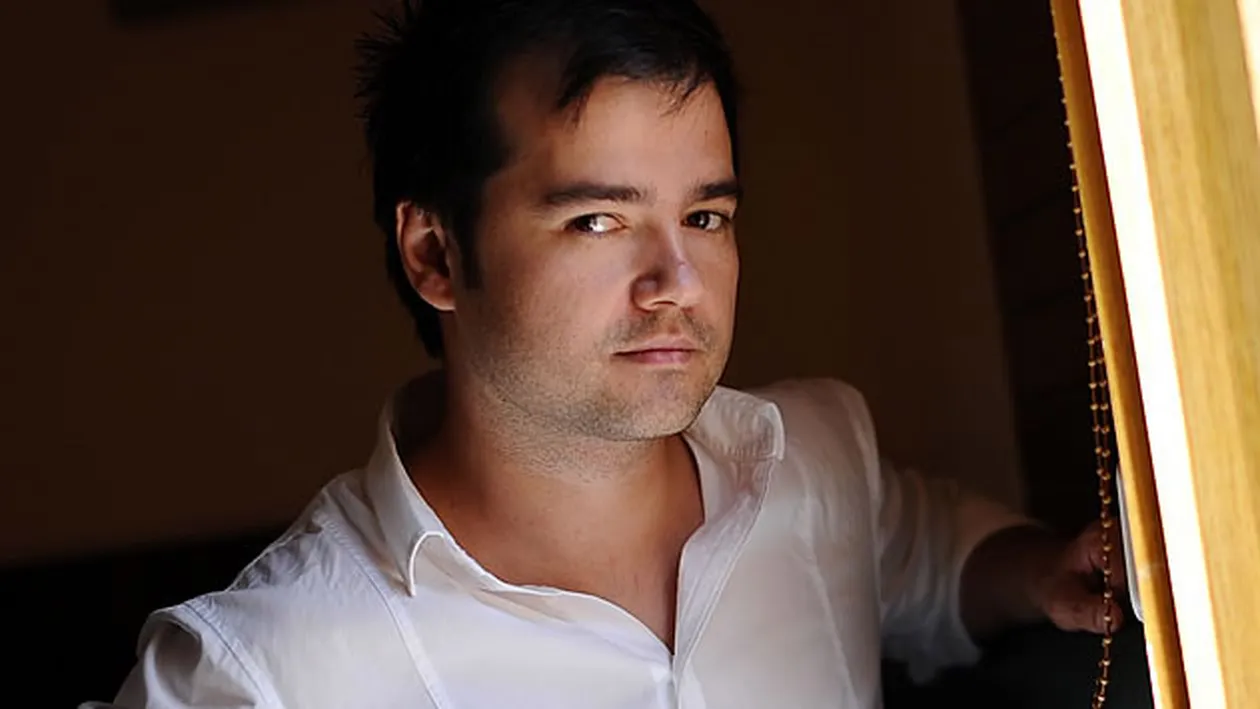 IMAGINI RARE. Pe Laurenţiu Duţă il ştie toată lumea, dar cum arată soţia lui, după 21 de ani de căsnicie?!