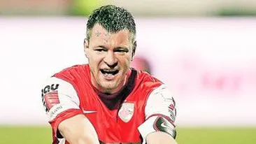 Au reaparut bisericutele. S-a spart vestiarul la Dinamo: Jucatorii nu se mai suporta intre ei!