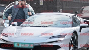 ”Regele Youtube-ului” din România a dat prima tură cu Ferrari-ul de 500.000 €. 986 de cai putere nu sunt pentru oricine