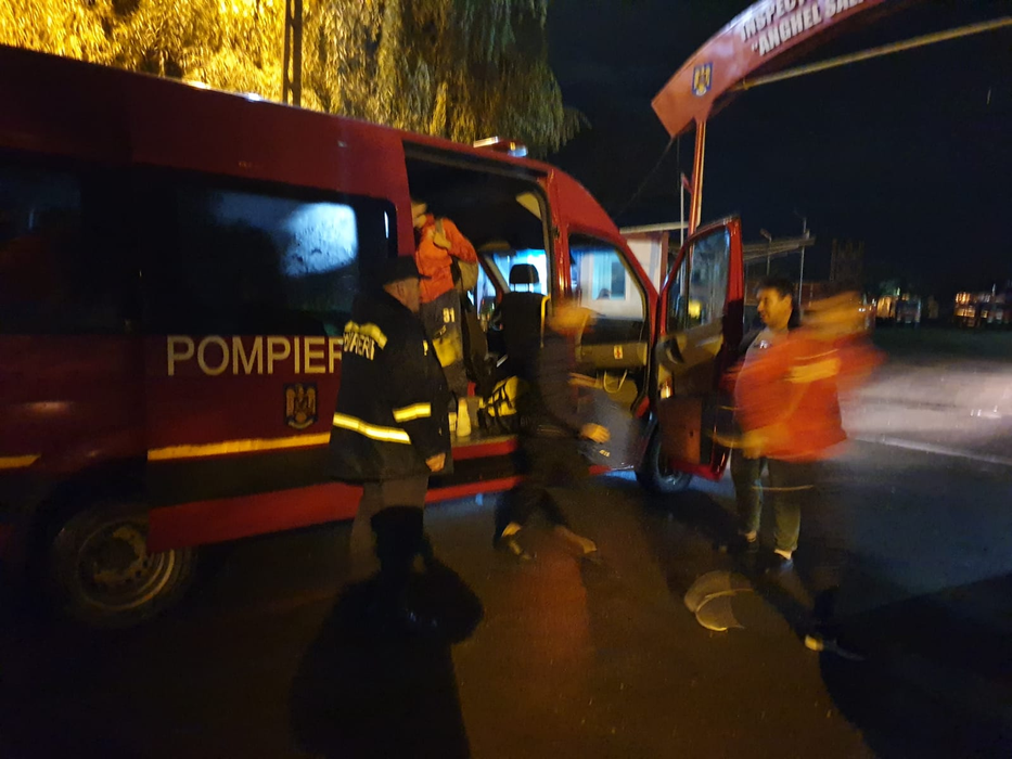 BREAKING NEWS. La un pas de tragedie! Un microbuz cu 15 fotbaliști de la Gloria Buzău s-a răsturnat în șanț! Primele declarații: ”Sunt speriat. Aștept să …”