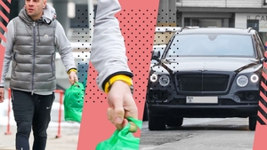 Violentul iubit al Cruduței este un ”combinator plătitor”: conduce un Bentley de un sfert milion €, poartă la mână un Richard Mille (dubios) și…