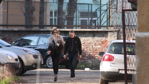 Scenariu diabolic pus la cale de Mihai si Iulia Albu! Paparazzii CANCAN.ro le-au dejucat planul! I-au fotografiat sarutandu-se!