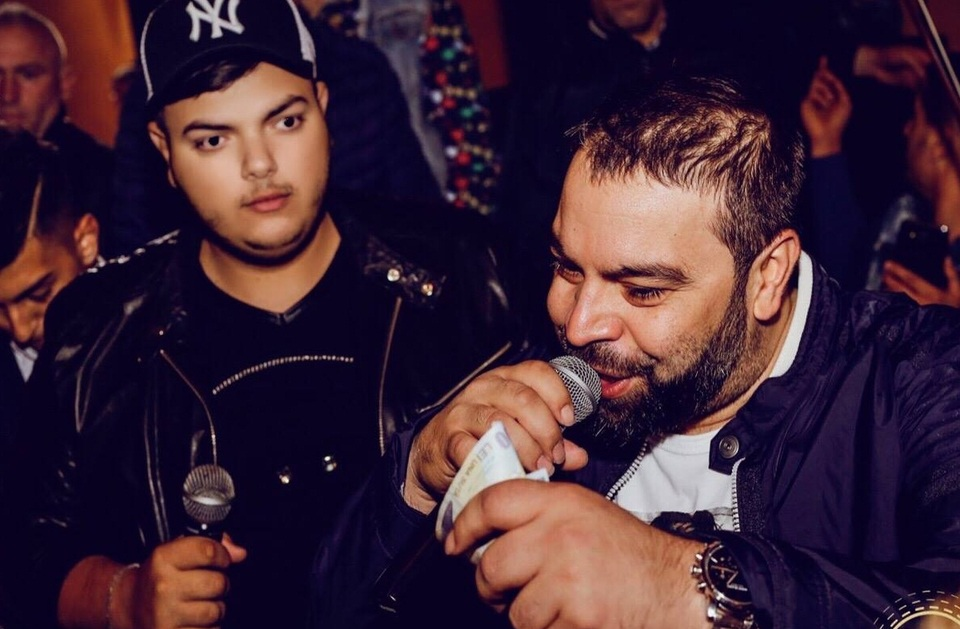 Florin Salam, mai modest ca niciodată. Cine este, în viziunea lui, “Regele manelelor”. “Dacă tot vorbim de lăutărie, el este șeful nostru!” Îi face praf pe artiștii din noua generație