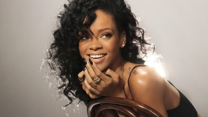 Rihanna naşte pasiuni ascunse. Vezi cum a încercat fan disperat să îi capteze atenţia chiar de ziua ei