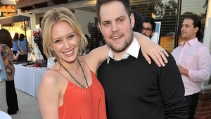Artista Hilary Duff divorteaza de sotul ei, Mike Comrie! Cei doi au impreuna un copil