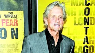 Ce legatura exista intre Michael Douglas, Matt Damon, Liberace si relatiile homosexuale?