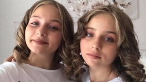 Motivul pentru care gemenele de 15 ani au fugit de acasă: ”Au încercat să se răzbune…”