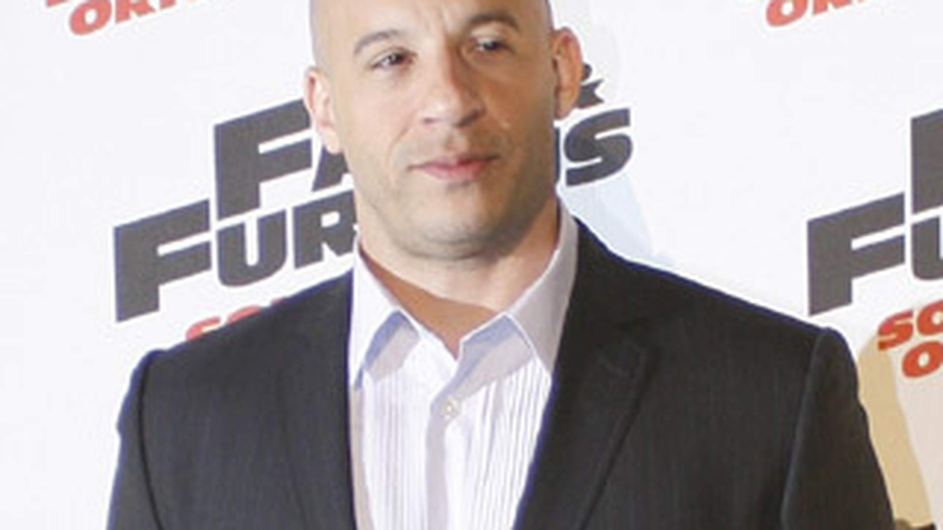 Vin Diesel nu este un tip dur! Adora sa imbratiseze oamenii