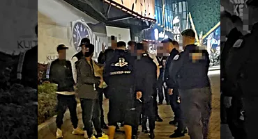 Au adus campioni la kickbox pentru a-i ține în frâu pe răufăcători. IREAL! Un mall din Capitală e terorizat de interlopi care cer taxe de protecție oamenilor de rând!