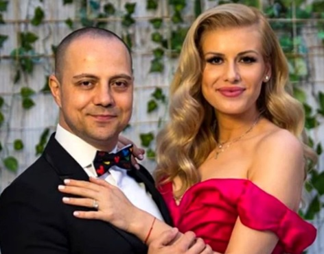 Ce a făcut Dan Badea la trei ani de la cununia civilă. Soția lui a reacționat pe loc