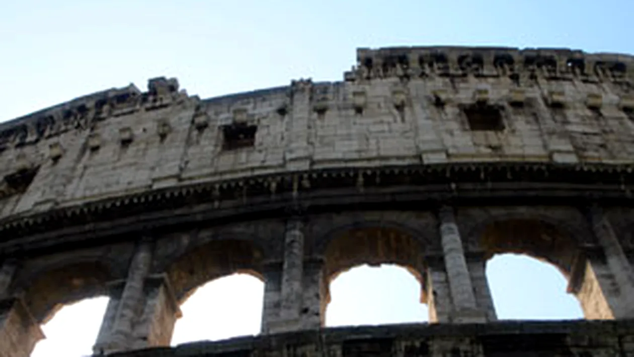 Colosseumul sub asediu! Studentii  italieni au iesit in strada!