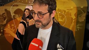 Andrei Aradits a spus fără rețineri care e dorința lui ascunsă! Actorul de la Antena 1 știe exact ce vrea și nu se încurcă în detalii
