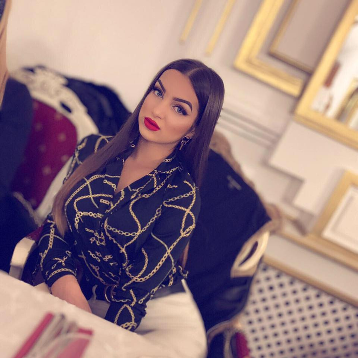 Imagini bombă cu nepoata Regelui Cioabă, făcute publice. Cum arată Andreea „Prințesa Sibiului”