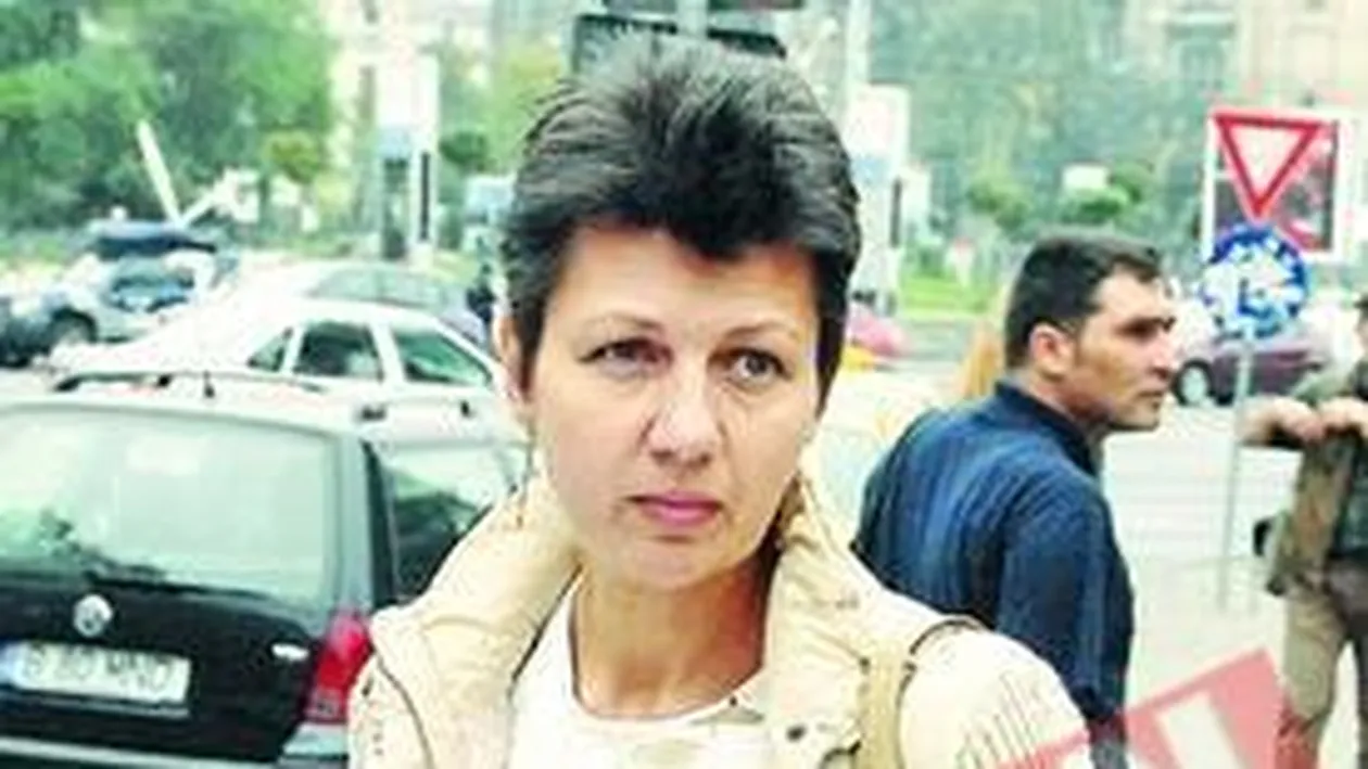 Corina Dragotescu si Liviu Mihaiu, masini vandalizate de necunoscuti