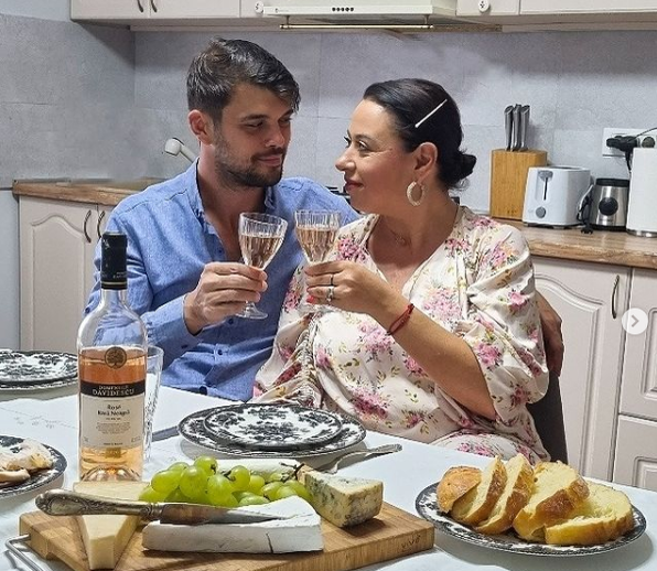 Ce se întâmplă cu Mioara Roman în centrul de recuperare: ”Nu mă las!” Cum o răsfață Marius Elisei