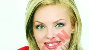 Oana Andoni,un model de prezentatoare