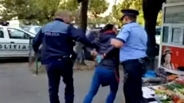 Polițiștii care au încătușat-o pe femeia din Ploiești care vindea zarzavaturi, anchetați disciplinar!