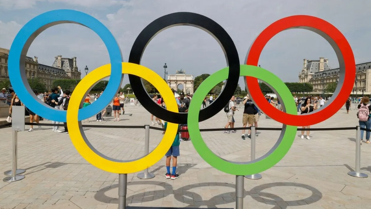 Ireal! În ce hal au ajuns să arate medaliile sportivilor premiați la JO 2024