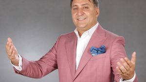 Bucurie  mare pentru VALI VIJELIE! Fiul nelegitim al manelistului a fost eliberat din închisoare