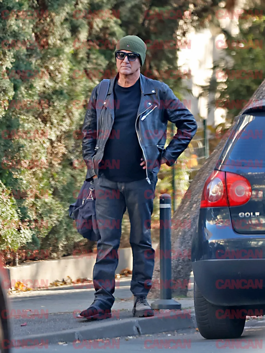 Dan Bittman și-a așteptat colegii de trupă! Solistul a atras, din nou, priviri