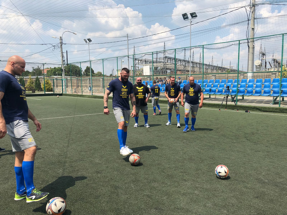 Sandu Lungu s-a reprofilat! A lăsat luptele și s-a apucat de fotbal