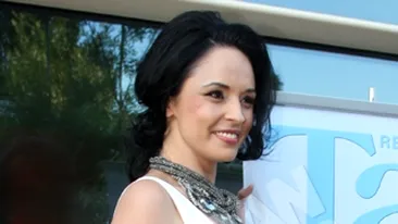 Andreea Marin se transforma atunci cand vorbeste!  Zana cu 1.000 de fete