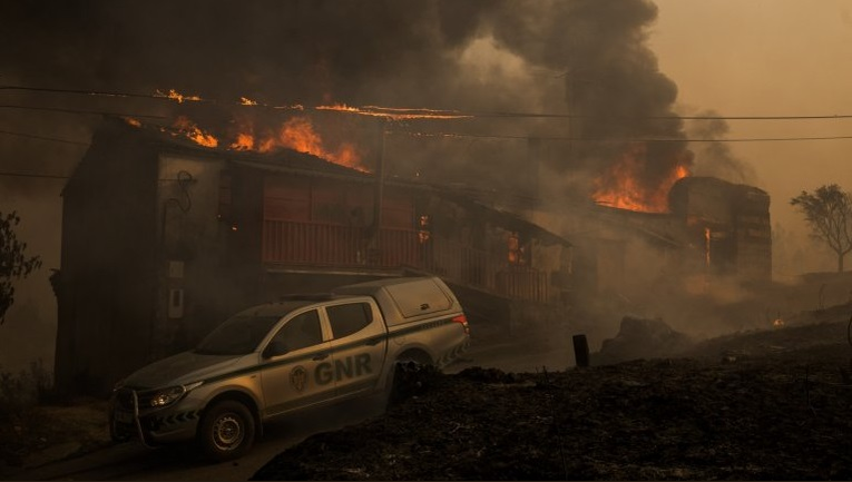 Incendiile de vegetație din Potugalia au luat zeci de vieți! Bilanțul victimelor și imagini cutremurătoare surprinse de martori și pompieri
