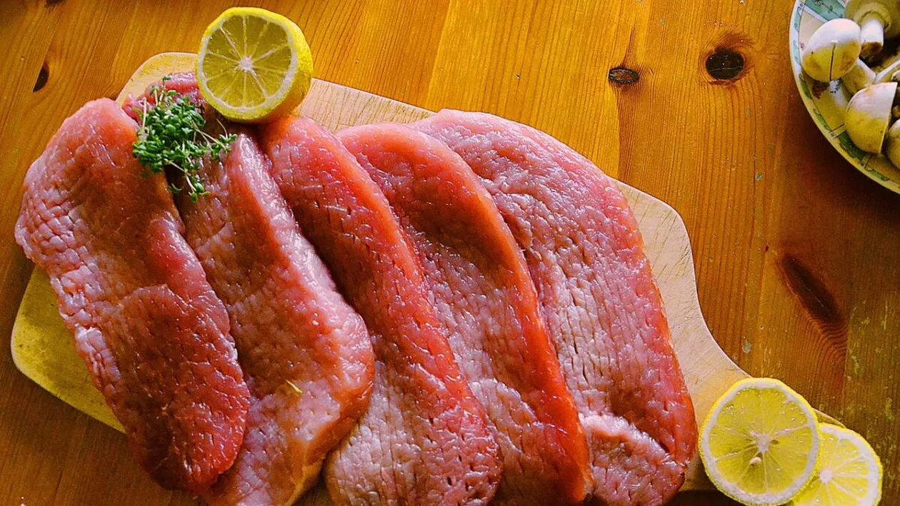Carnea pe care majoritatea românilor o evită! Este mai sănătoasă și mai savuroasă decât cea de porc sau vită