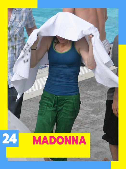 TOP 25 vedete care s-au ascuns sub prosopel. Madonna a făcut spectacol la piscină, iar apoi…