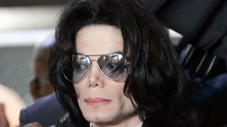 Fanii nu l-au uitat! Ce gest impresionant au făcut la mormântul lui Michael Jackson, la 4 ani de la moartea lui