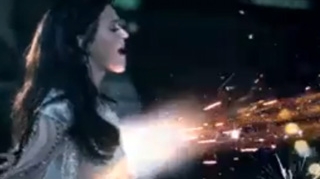 Sanii lui Katy Perry au luat foc