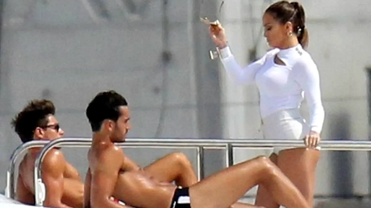 Jennifer Lopez i-a lasat MASCA pe toti la filmarile noului videoclip! Aparitie INCREDIBILA la 44 de ani: Arata bestial!