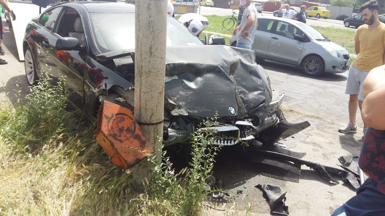 Accident tragic în Craiova! Un taximetrist și pasagera acestuia au murit