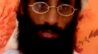 VIDEO A devenit sotia liderului al-Qaeda! Vezi filmuletul prin care l-a cucerit pe terorist si afla ce i-a spus ca sa-i atraga atentia!