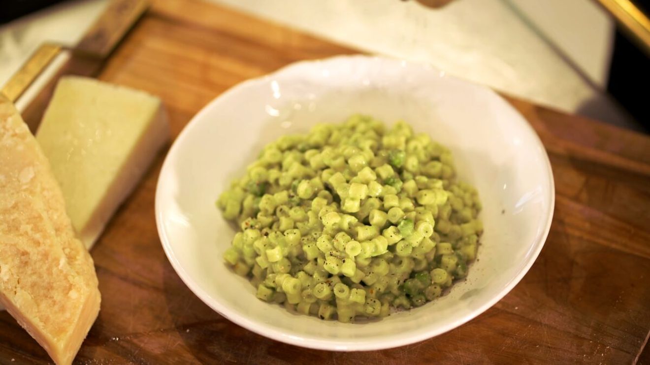 Rețeta de Pasta e Piselli a celebrei Pasta Queen. Ingredientele de care ai nevoie pentru o masă delicioasă