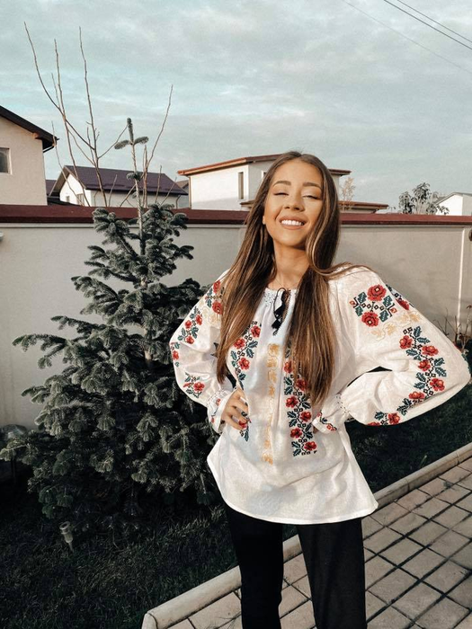 Nicole Cherry, dezamagită de bărbaţi. N-a mai stat pe gânduri şi i-a dat papucii: „Mi s-au luat banii”