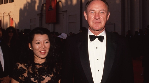 La o lună de la moartea lui Gene Hackman și a soției sale, trupurile sunt încă la morgă. De ce nu le-a revendicat familia