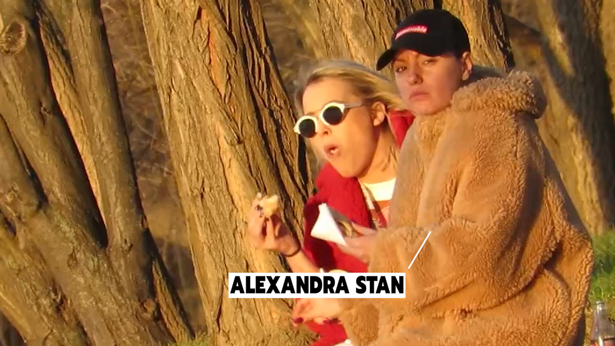 Alexandra Stan și Adriana Rusu, picnic pe malul lacului Herăstrău