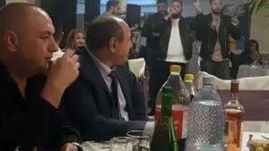 VIDEO EXCLUSIV. Scânteia care ar putea aprinde clanurile mafiote. "Prinţul Ţiganilor" & ”Împăratul lumii interlope”, declaraţii de război la o nuntă!