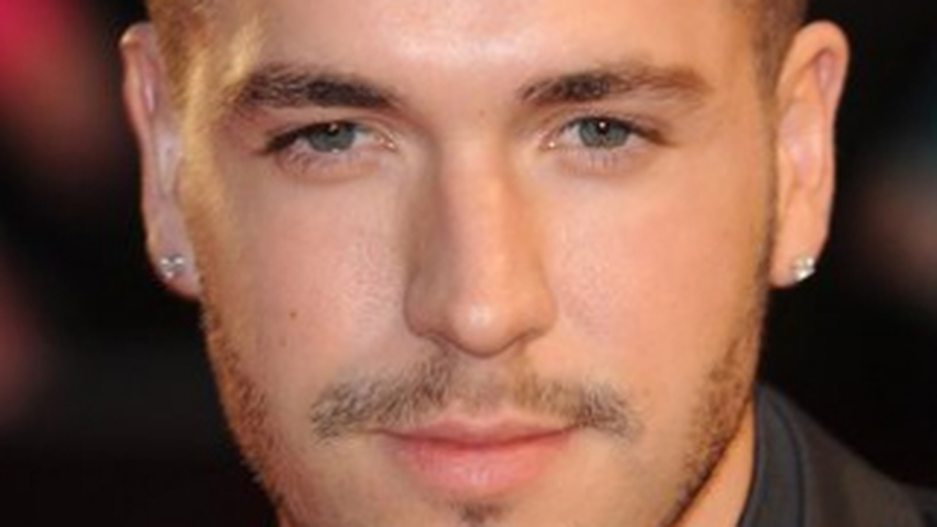 VIDEO Shayne Ward – castigatorul celui de-al doilea sezon X Factor din UK isi confirma succesul international