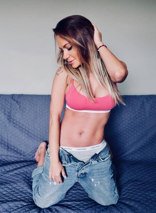 Andreea Bălan, clipe de coșmar. A ajuns cu fetița la spital, după care… “I-a fost foarte rău. Mi s-a spart vena!”