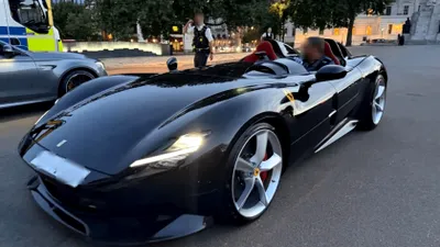 Poliția i-a confiscat Ferrari-ul de 3,7 milioane de lire sterline la o jumătate de oră după ce s-a urcat la volan