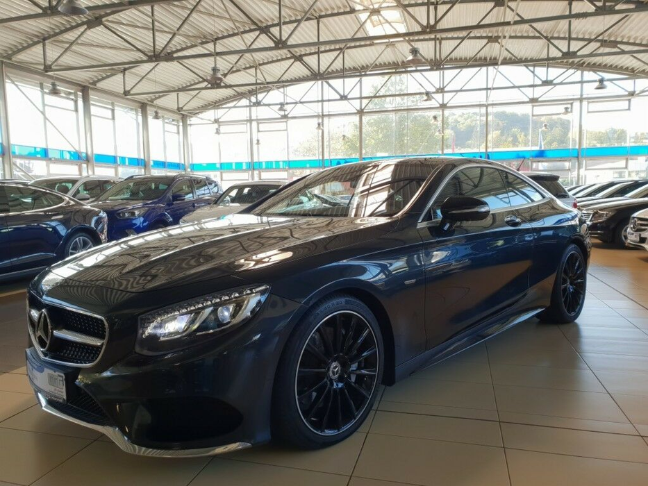 Mercedes-ul S 500 Coupe similar cu cel primit de Betty Salam de ziua ei