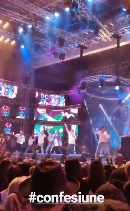 Gina Pistol și-a susținut iubitul împreună cu “socrii ei”! Imagini senzaționale de la concertul lui Smiley de la Arenele Romane